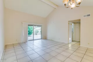 Photo #4: 6072460 Listing