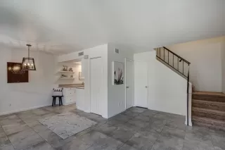 Photo #5: 6072607 Listing 