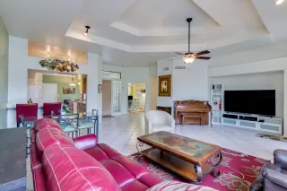 Photo #6: 6072934 Listing