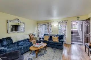 Photo #3: 6073024 Listing