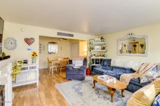 Photo #6: 6073024 Listing