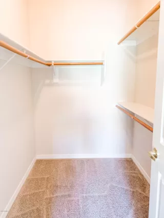 Photo #6: 6073227 Listing 