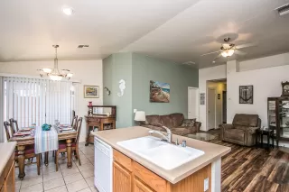 Photo #4: 6073326 Listing 