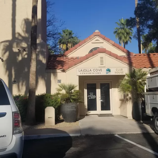 MLS: 6073528 Condo For Sale