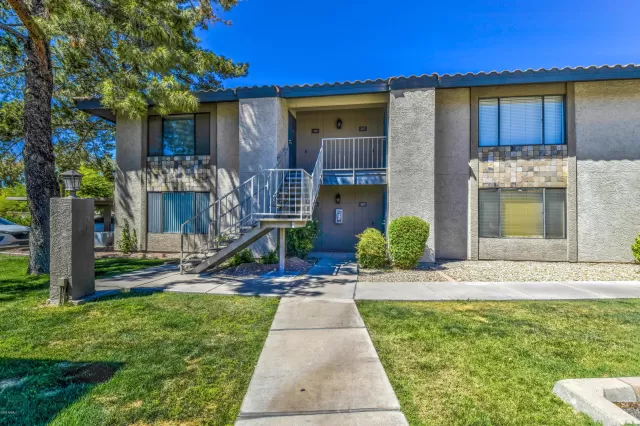 MLS: 6073966 Condo For Sale