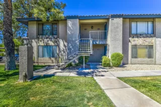 Photo #2: 6073966 Listing