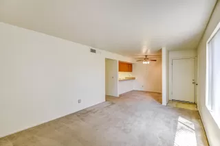 Photo #4: 6073966 Listing