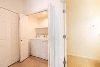 Photo #6: 6074206 Listing