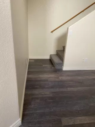 Photo #5: 6074392 Listing