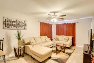 Photo #6: 6075064 Listing