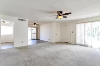 Photo #4: 6075448 Listing