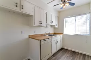 Photo #6: 6075448 Listing