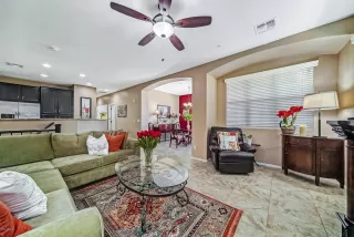 Photo #5: 6075544 Listing