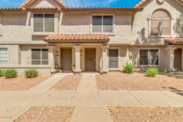 MLS: 6075551 Condo For Sale