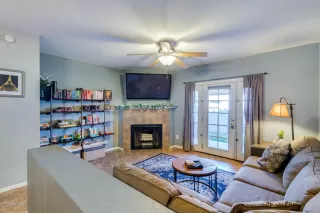 Photo #3: 6075551 Listing