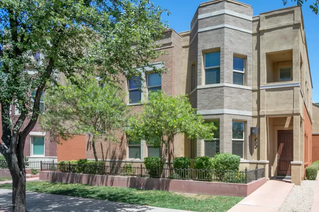 MLS: 6075578 Condo For Sale