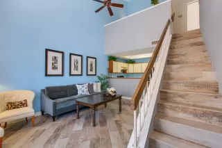 Photo #2: 6075628 Listing