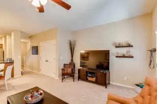 Photo #5: 6075648 Listing 