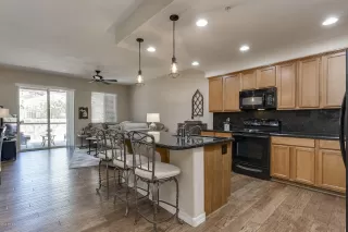 Photo #1: 6075707 Listing