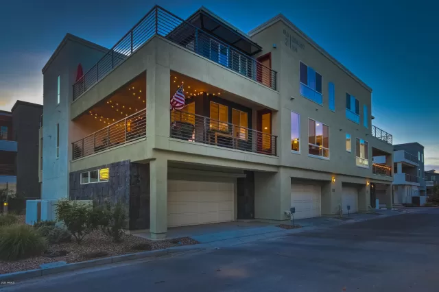 MLS: 6075937 Condo For Sale