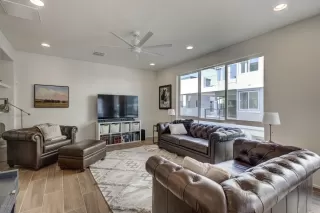 Photo #6: 6075937 Listing