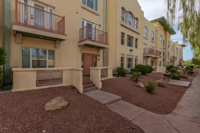 MLS: 6075946 Condo For Sale