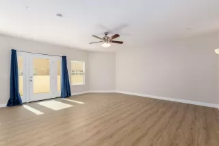 Photo #3: 6075946 Listing