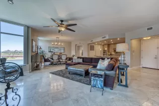 Photo #6: 6076160 Listing 