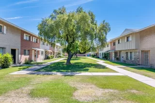 Photo #2: 6076299 Listing 