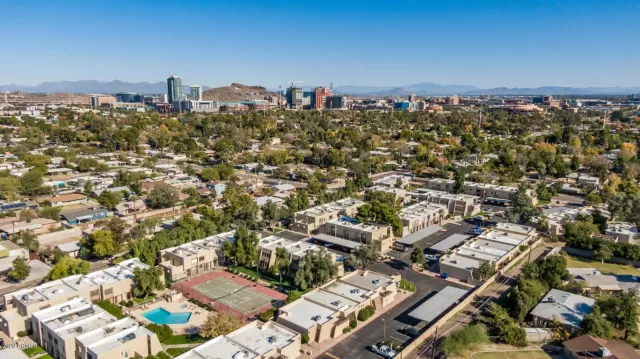 MLS: 6076434 Condo For Sale