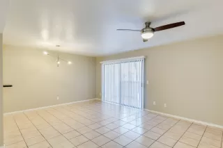 Photo #6: 6076434 Listing