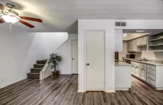 Photo #5: 6076448 Listing 