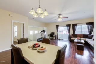 Photo #3: 6076567 Listing