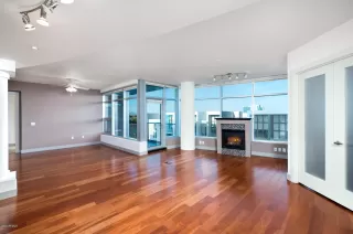 Photo #2: 6076659 Listing 