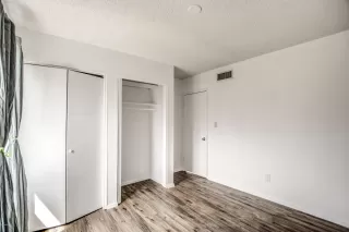 Photo #5: 6076769 Listing 