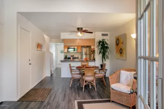 Photo #3: 6077035 Listing