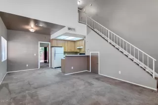 Photo #4: 6077210 Listing