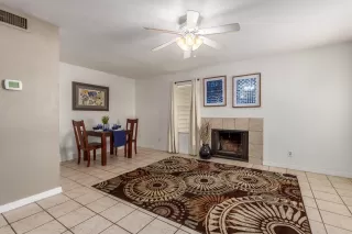 Photo #3: 6077262 Listing