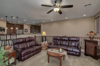 Photo #2: 6077381 Listing