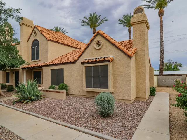 MLS: 6077466 Condo For Sale