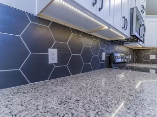 Photo #4: 6077466 Listing