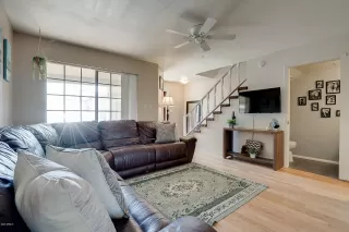 Photo #3: 6077487 Listing