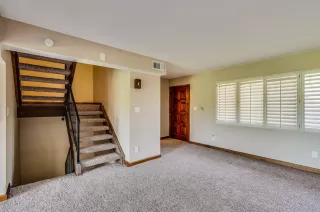 Photo #4: 6077967 Listing