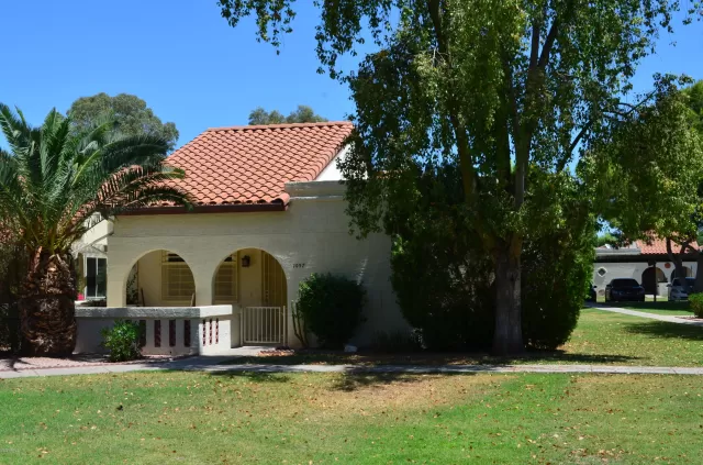 MLS: 6078339 Condo For Sale