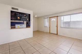 Photo #5: 6078350 Listing