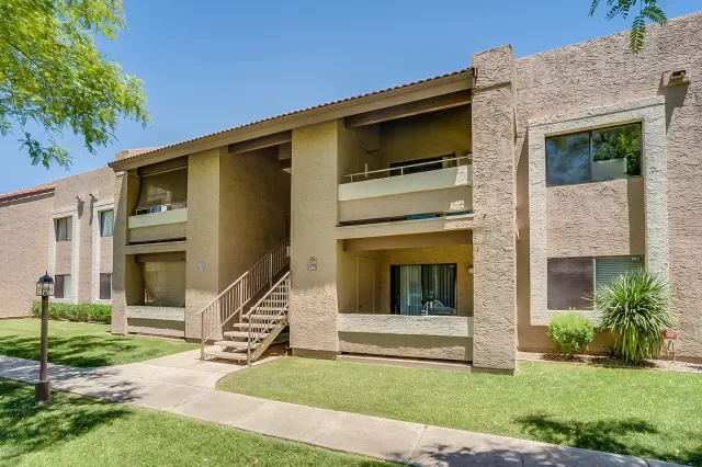 MLS: 6078448 Condo For Sale