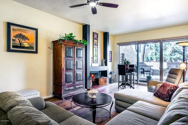 MLS: 6078484 Condo For Sale