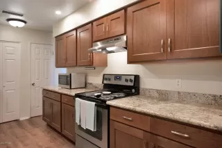 Photo #3: 6078484 Listing