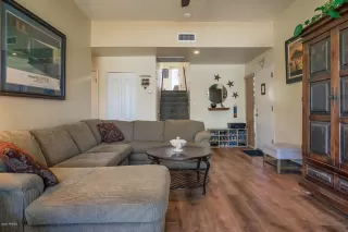 Photo #6: 6078484 Listing