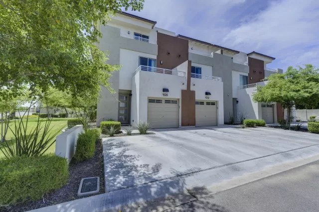 MLS: 6078509 Condo For Sale